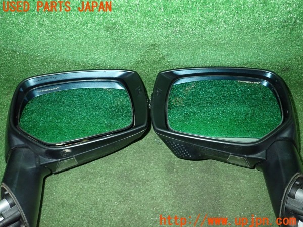 3UPJ=9229640036]レヴォーグ 1.6 STI Sport EyeSight(VM4)後期 純正 MITSUBA ミツバ ドアミラー PROVA ミラーレンズ付き 中古_3