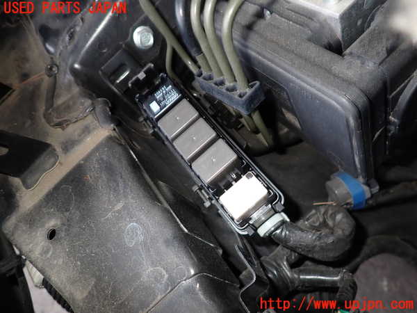 2UPJ-9229646743]レヴォーグ(VM4)ヒューズボックス3(エンジンルーム内) 中古_2