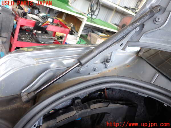 2UPJ-9229651506]BMW 335i クーペ(KG35)(E92)トランクダンパー 中古_2