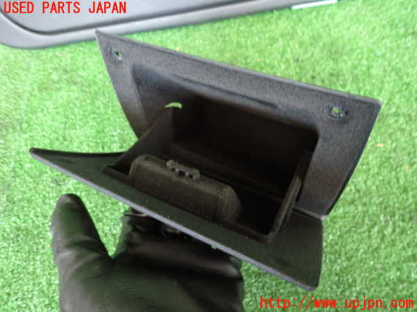 2UPJ-9229657841]BMW 335i クーペ(KG35)(E92)小物入れ1 中古_3