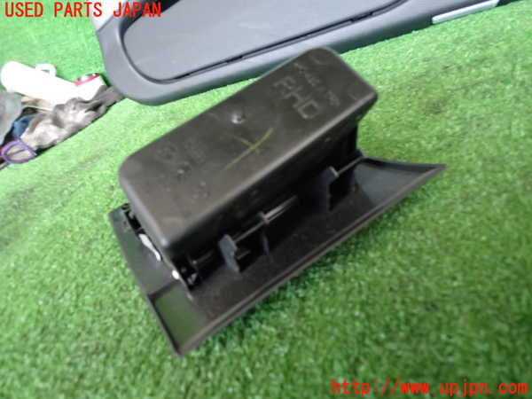 2UPJ-9229657841]BMW 335i クーペ(KG35)(E92)小物入れ1 中古_4