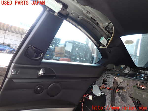 2UPJ-9229657675]BMW 335i クーペ(KG35)(E92)右リアピラートリム 中古_2