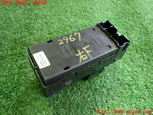 2UPJ-9229676240]フェアレディZロードスター(HZ34)右パワーウィンドウスイッチ 中古_2