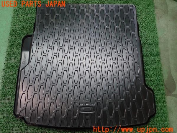 3UPJ=9229680634]ジャガー XE(JA2GA)純正 ラゲッジトレイ マット ハードタイプ 中古_2