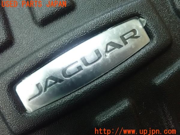 3UPJ=9229680634]ジャガー XE(JA2GA)純正 ラゲッジトレイ マット ハードタイプ 中古_4