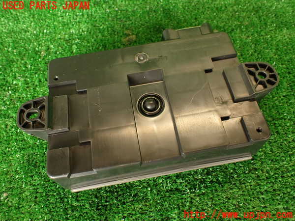 2UPJ-9229686146]ジャガー・XE(JA2GA)コンピューター1 中古_2
