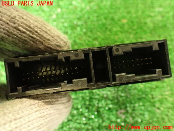 2UPJ-9229686150]ジャガー・XE(JA2GA)コンピューター5 (Parking Aid Module) 中古_3