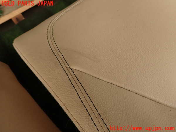 2UPJ-9229687385]ジャガー・XE(JA2GA)リアシート 中古_2