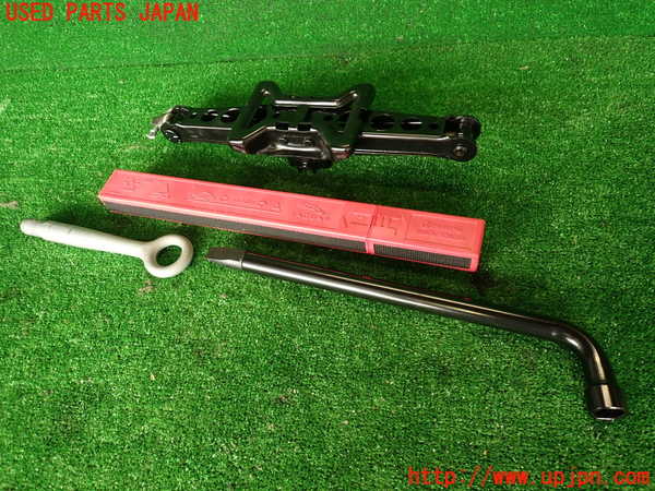 2UPJ-9229687805]ジャガー・XE(JA2GA)車載工具 中古_2