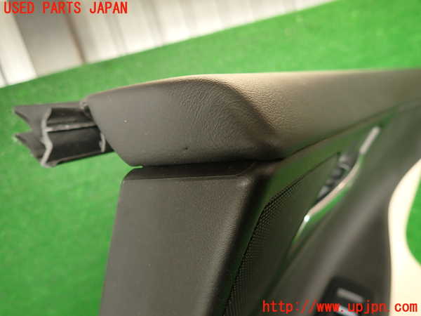 2UPJ-9229681294]ジャガー・XE(JA2GA)右後ドア内張り 中古_4