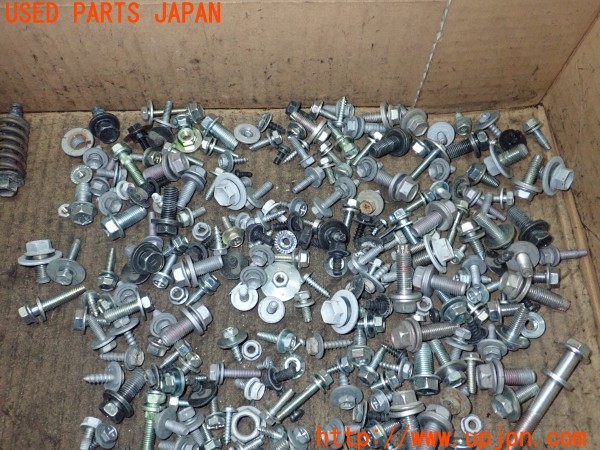 3UPJ=9229690720]アクア(NHP10)ネジ・ナット・ステー類 セット ジャンク_3