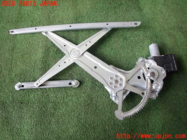 2UPJ-9229691236]アクア(AQUA)(NHP10)右前レギュレーターモーター 中古_2