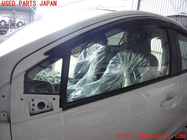 2UPJ-9229691260]アクア(AQUA)(NHP10)左前ドア (43R-00033 M2H3U) 中古_3