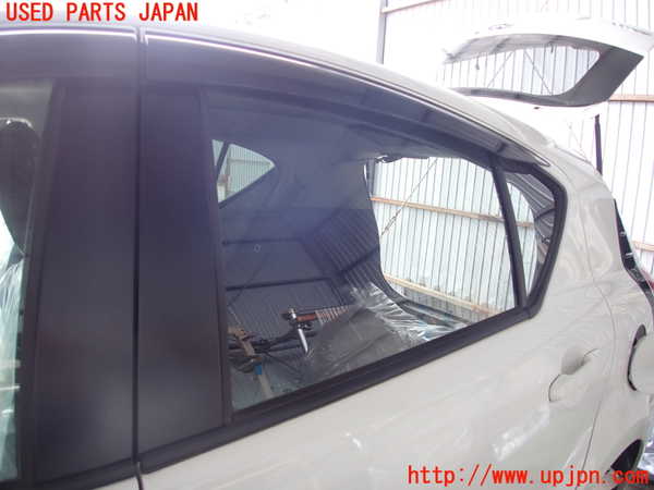 2UPJ-9229691320]アクア(AQUA)(NHP10)左後ドア (43R-005844 M31Q8) 中古_3