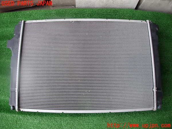 2UPJ-9229692321]アクア(AQUA)(NHP10)ラジエーター1 中古_2