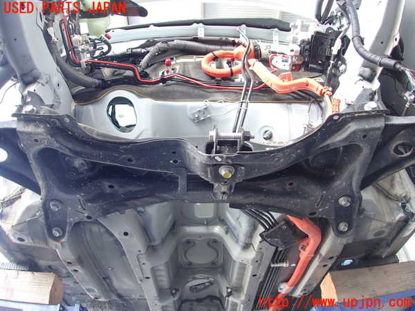 2UPJ-9229695285]アクア(AQUA)(NHP10)フロントメンバー 中古_2