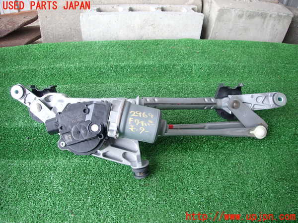 2UPJ-9229696770]アクア(AQUA)(NHP10)フロントワイパーモーター 中古_2