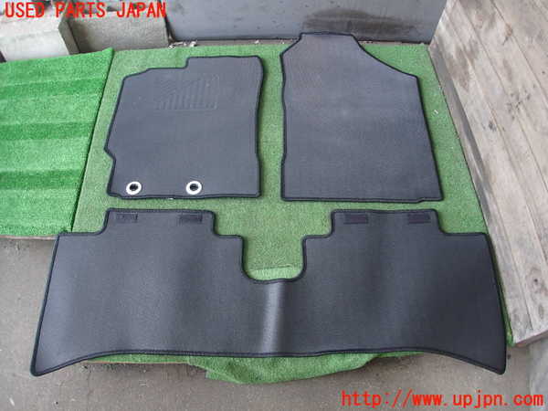 2UPJ-9229697800]アクア(AQUA)(NHP10)フロアマット 中古_4