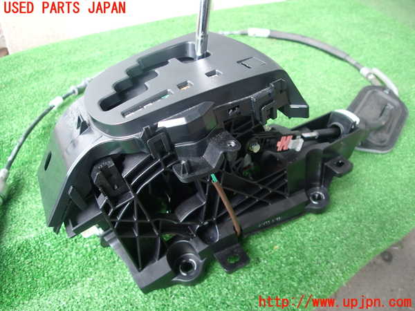 2UPJ-9229697555]アクア(AQUA)(NHP10)ATシフトレバー 中古_4