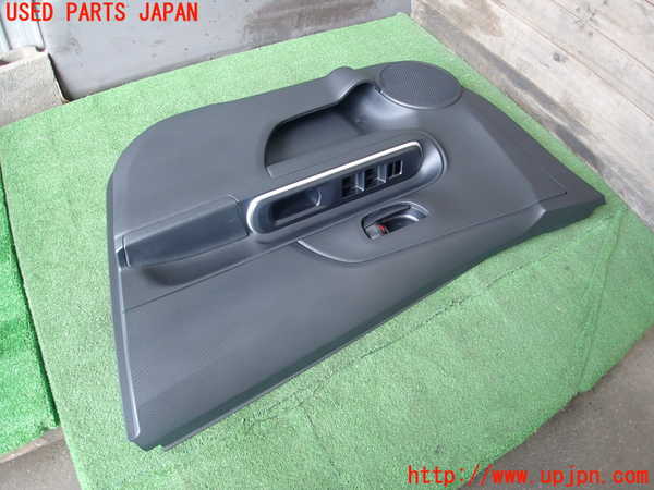 2UPJ-9229691234]アクア(AQUA)(NHP10)右前ドア内張り 中古_3