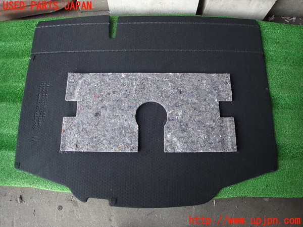 2UPJ-9229697771]アクア(AQUA)(NHP10)ラゲッジトレイ1 中古_2