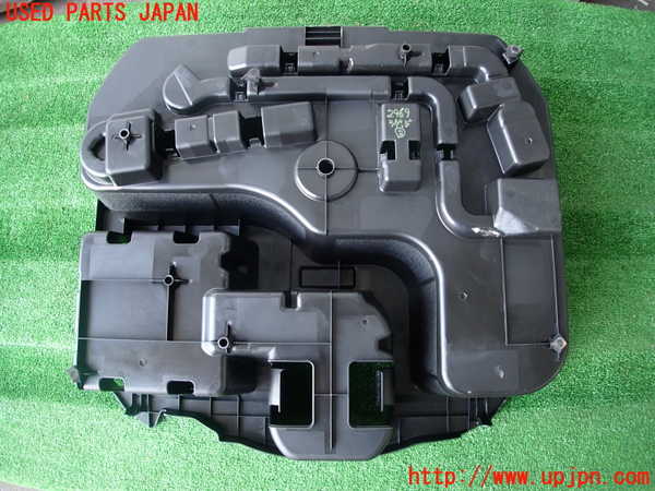 2UPJ-9229697772]アクア(AQUA)(NHP10)ラゲッジトレイ2 中古_2