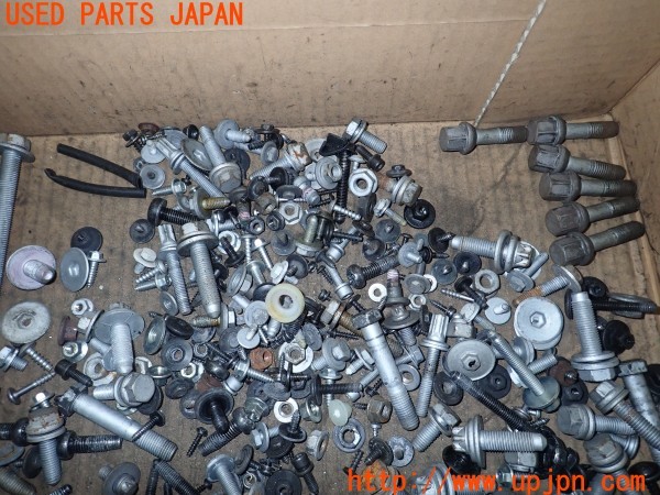 3UPJ=9229710720]BMW Z4(LM30 E89)ネジ・ナット・ステー類 セット ジャンク_4