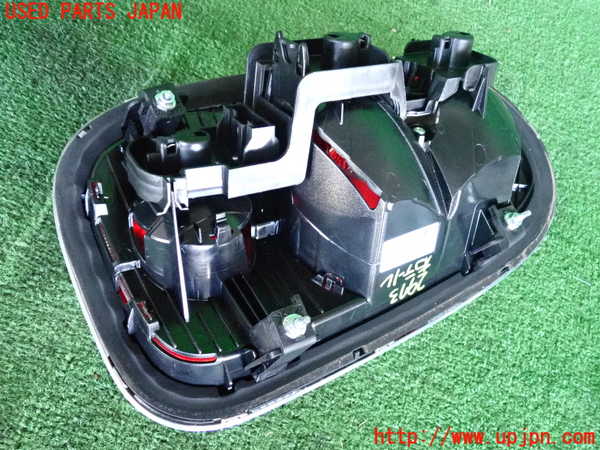 2UPJ-9229731530]BMW ミニ(MINI)クーパーS クロスオーバー オール4(ZC16A)右テールランプ 中古_2