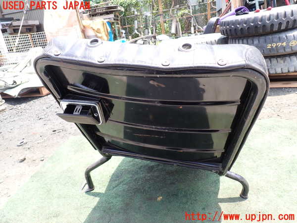 1UPJ-9229747035]三菱ジープ(J24)運転席シート 中古_4