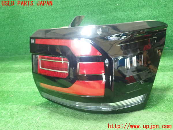 1UPJ-9229751530]VW・T-Cross(ティークロス)(C1DKR)右テールランプ 中古_2