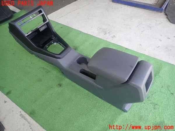 1UPJ-9229757540]VW・T-Cross(ティークロス)(C1DKR)センターコンソール 中古_2