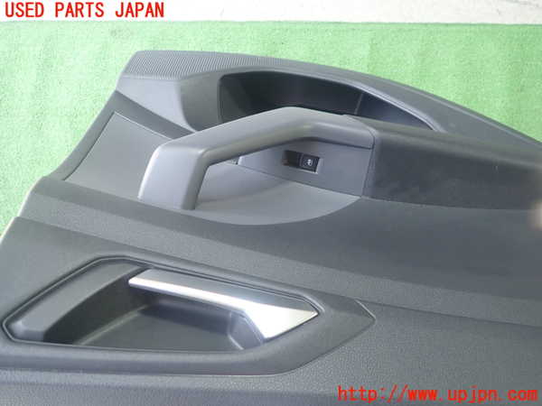 1UPJ-9229751324]VW・T-Cross(ティークロス)(C1DKR)左後ドア内張り 中古_2