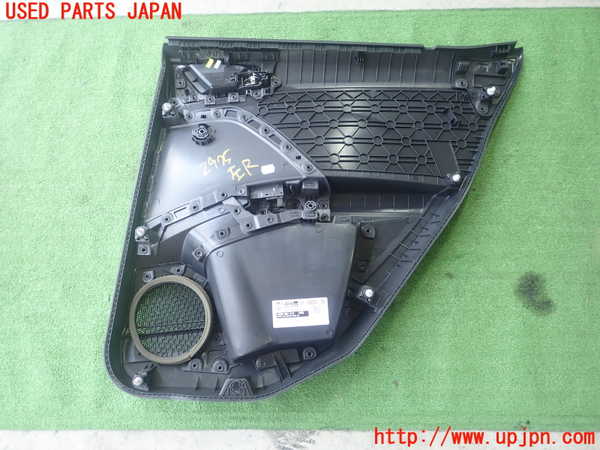 1UPJ-9229751324]VW・T-Cross(ティークロス)(C1DKR)左後ドア内張り 中古_3