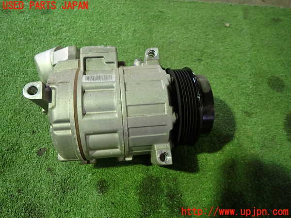 1UPJ-9229766025]ベンツ C180 ステーションワゴン S204(204249)エアコンコンプレッサー 【ジャンク】_4
