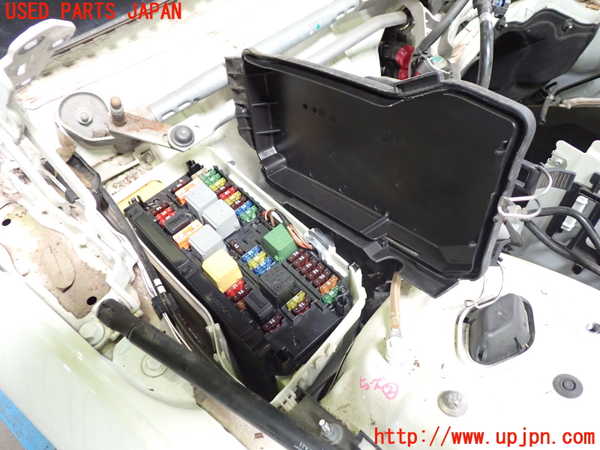 1UPJ-9229766742]ベンツ C180 ステーションワゴン S204(204249)ヒューズボックス2 中古_2