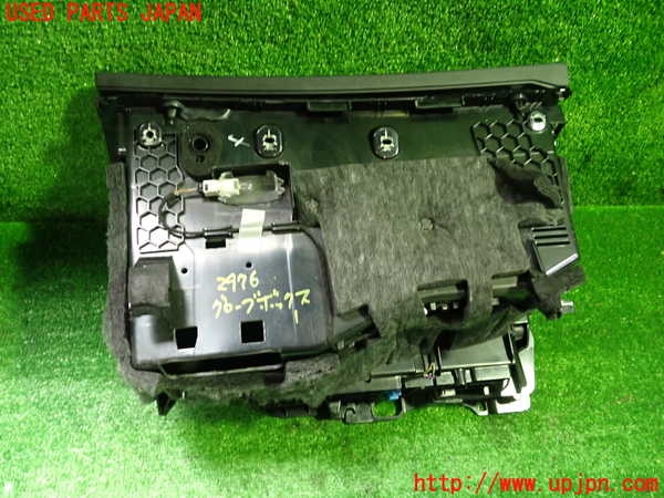 1UPJ-9229767516]ベンツ C180 ステーションワゴン S204(204249)グローブボックス1 中古_4