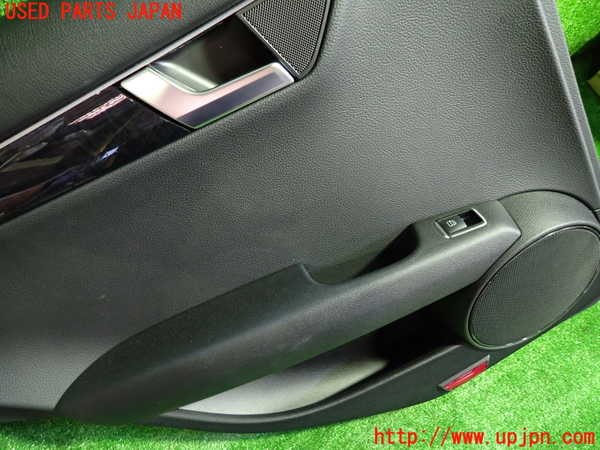 1UPJ-9229761324]ベンツ C180 ステーションワゴン S204(204249)左後ドア内張り 中古_2