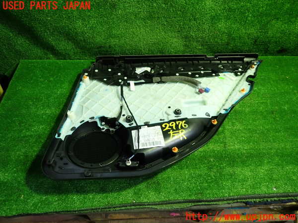 1UPJ-9229761324]ベンツ C180 ステーションワゴン S204(204249)左後ドア内張り 中古_3