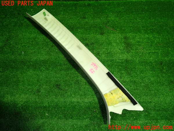 1UPJ-9229767655]ベンツ C180 ステーションワゴン S204(204249)右フロントピラートリム 中古_4