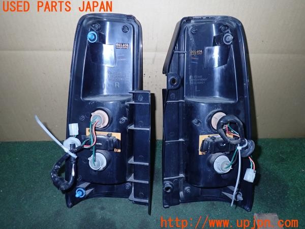 3UPJ=9229800547]ジムニー ランドベンチャー(JB23W 10型)IH GROUP 60-1336 テールランプ 中古_3