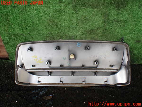1UPJ-9229801063]ジムニー(JB23W)ボンネットダクト1 中古_4