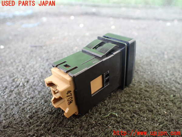 1UPJ-9229806295]ジムニー(JB23W)フォグスイッチ 中古_2