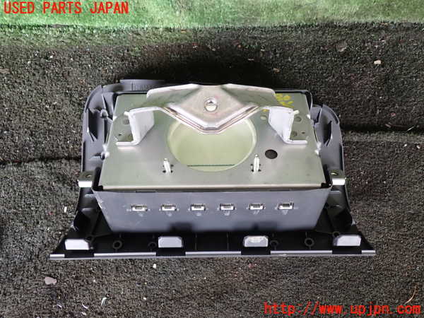 1UPJ-9229807870]ジムニー(JB23W)助手席側エアバッグカバー 中古_2