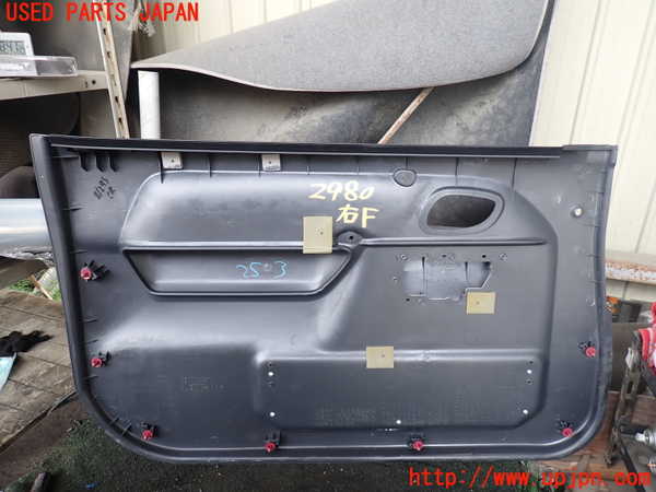 1UPJ-9229801234]ジムニー(JB23W)右ドア内張り 中古_4