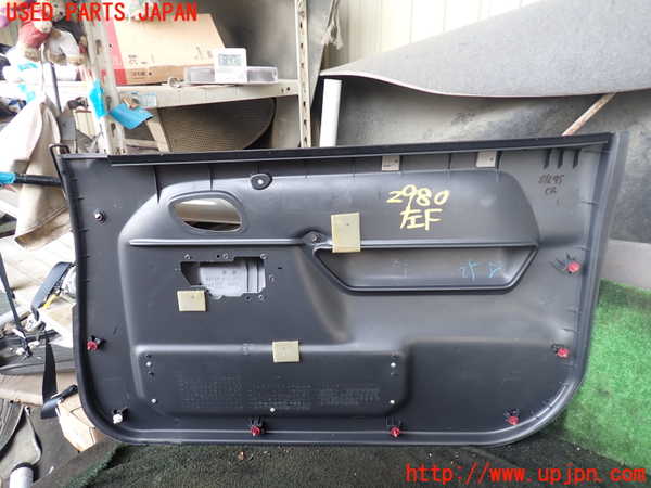 1UPJ-9229801264]ジムニー(JB23W)左ドア内張り 中古_4