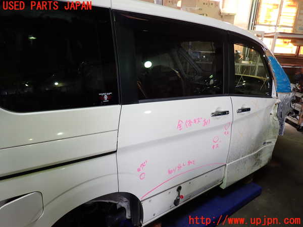 1UPJ-9229821290]セレナ(GFC27)右後ドア AGC M2L3 中古_3