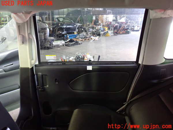 1UPJ-9229821290]セレナ(GFC27)右後ドア AGC M2L3 中古_5