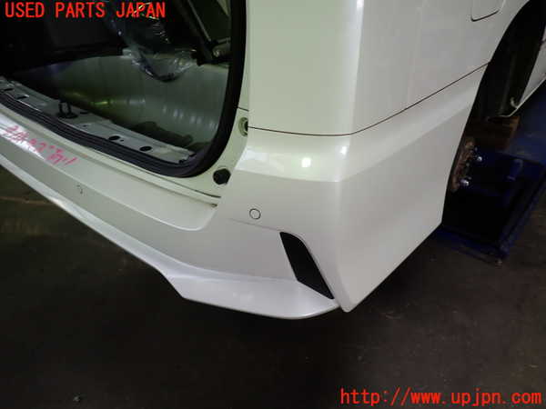 1UPJ-9229821610]セレナ(GFC27)リアバンパー 中古_2