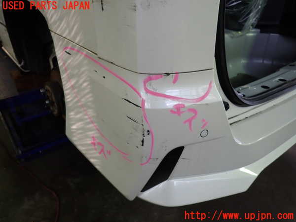 1UPJ-9229821610]セレナ(GFC27)リアバンパー 中古_4