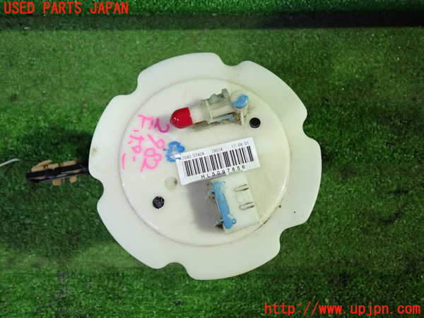 1UPJ-9229822510]セレナ(GFC27)燃料ポンプ 中古_3